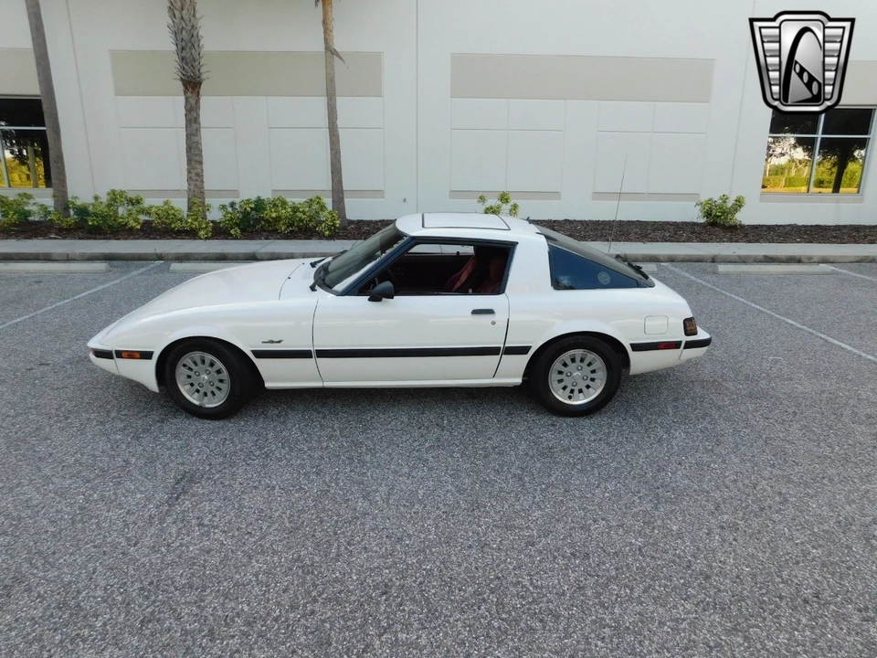 1984 Mazda RX-7 SA & FB - Image 5 of 12