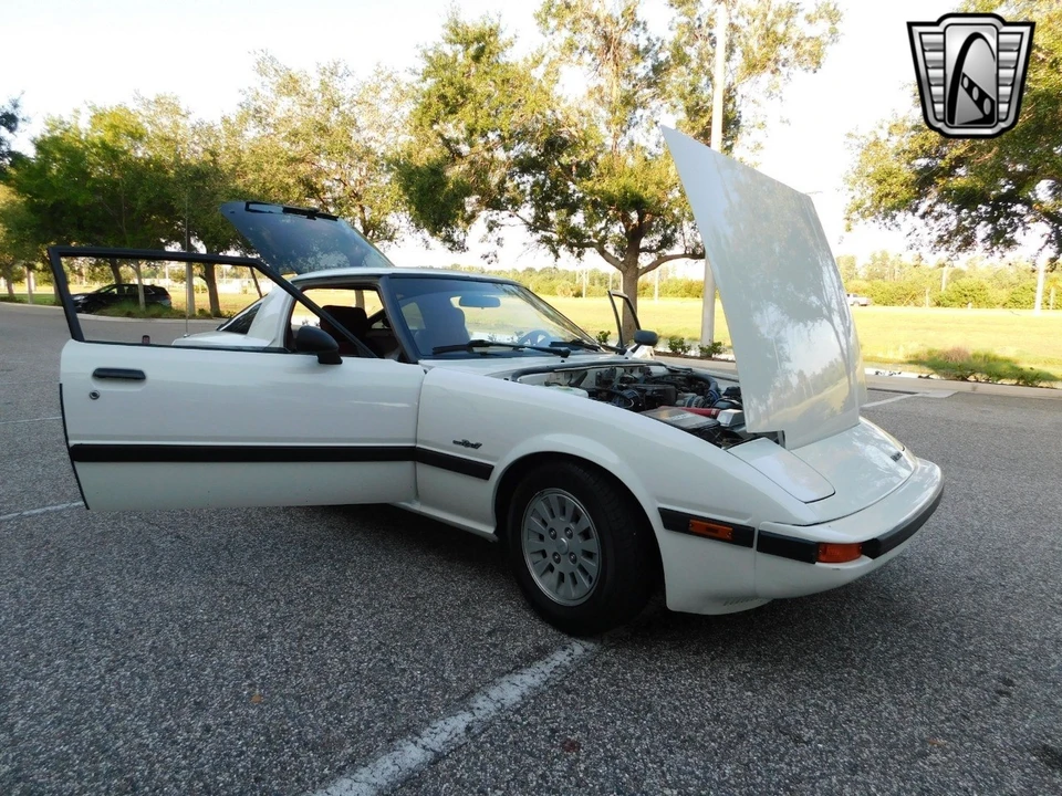 1984 Mazda RX-7 SA & FB - Image 11 of 12