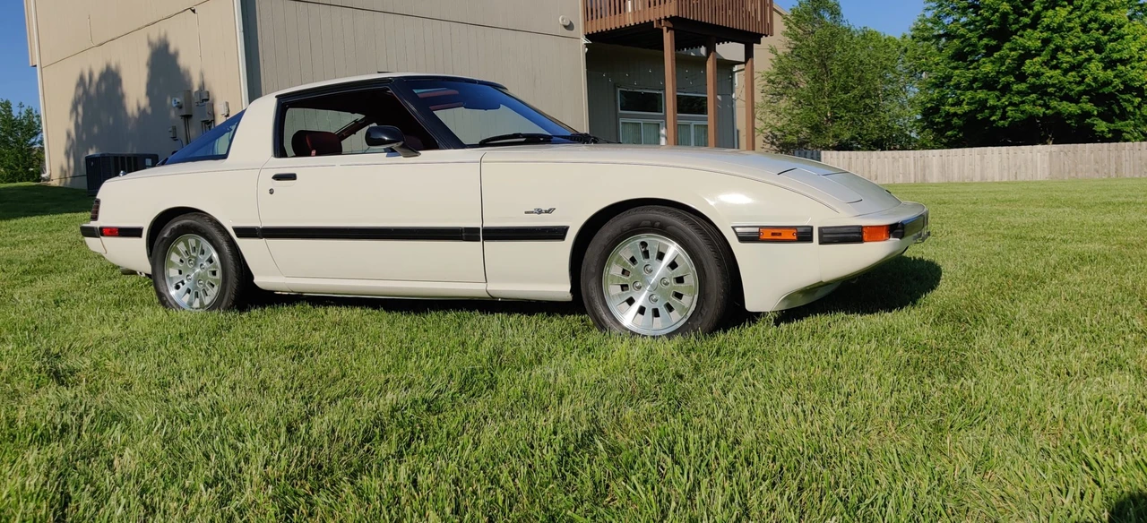 1984 Mazda RX-7 SA & FB - Image 8 of 31