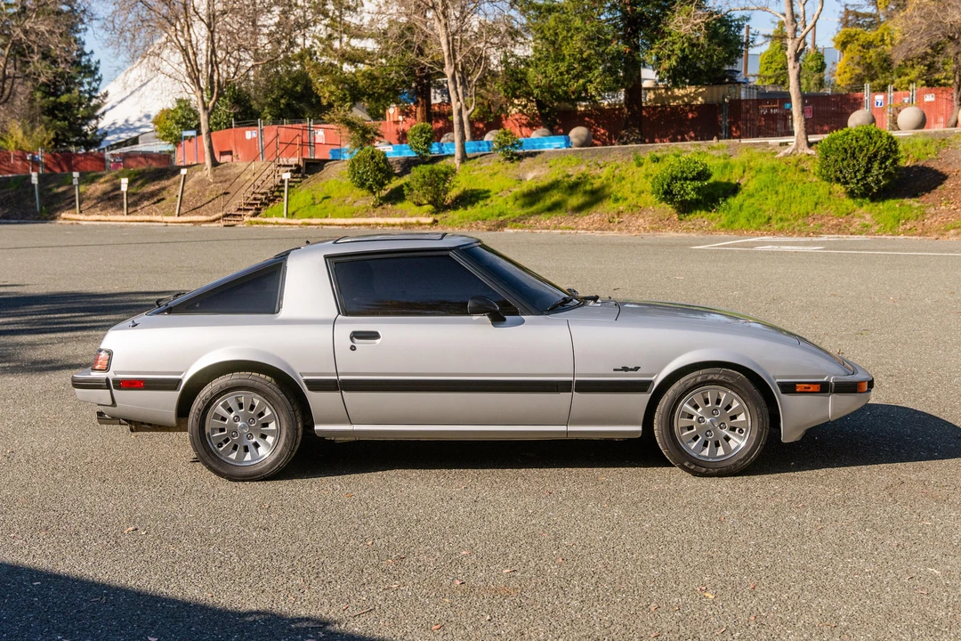 1984 Mazda RX-7 SA & FB - Image 9 of 31