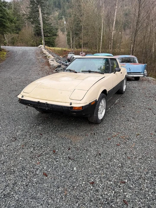 1984 Mazda - Image 9 of 9