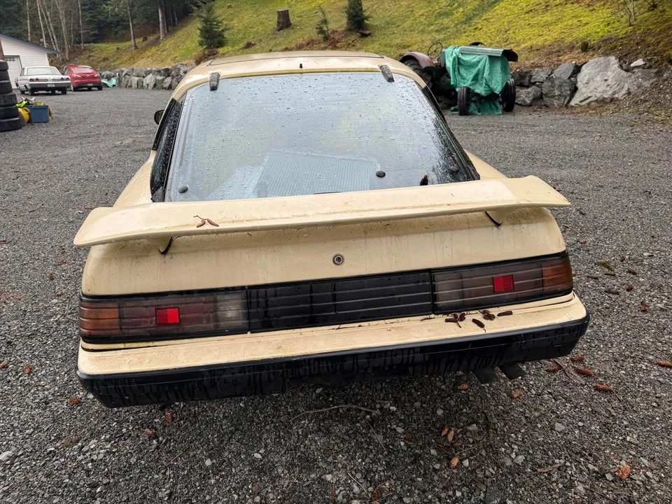 1984 Mazda - Image 5 of 9