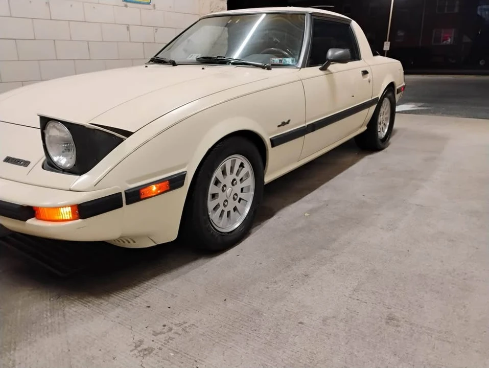 1984 Mazda RX-7 SA & FB - Image 9 of 9
