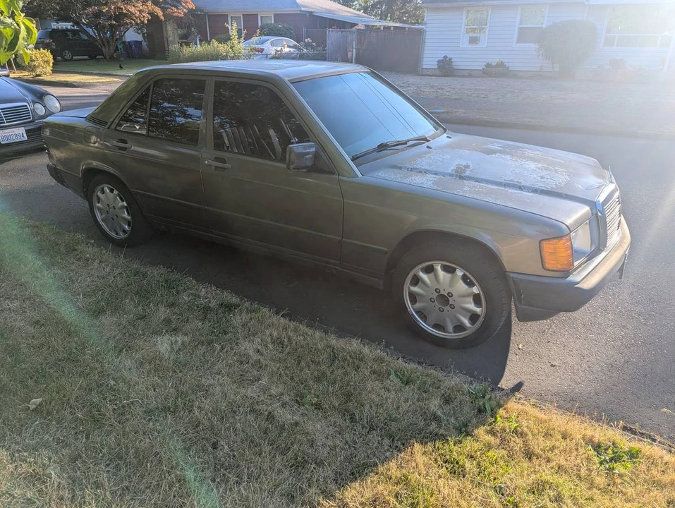 1984 Mercedes-Benz 190E - Image 5 of 18