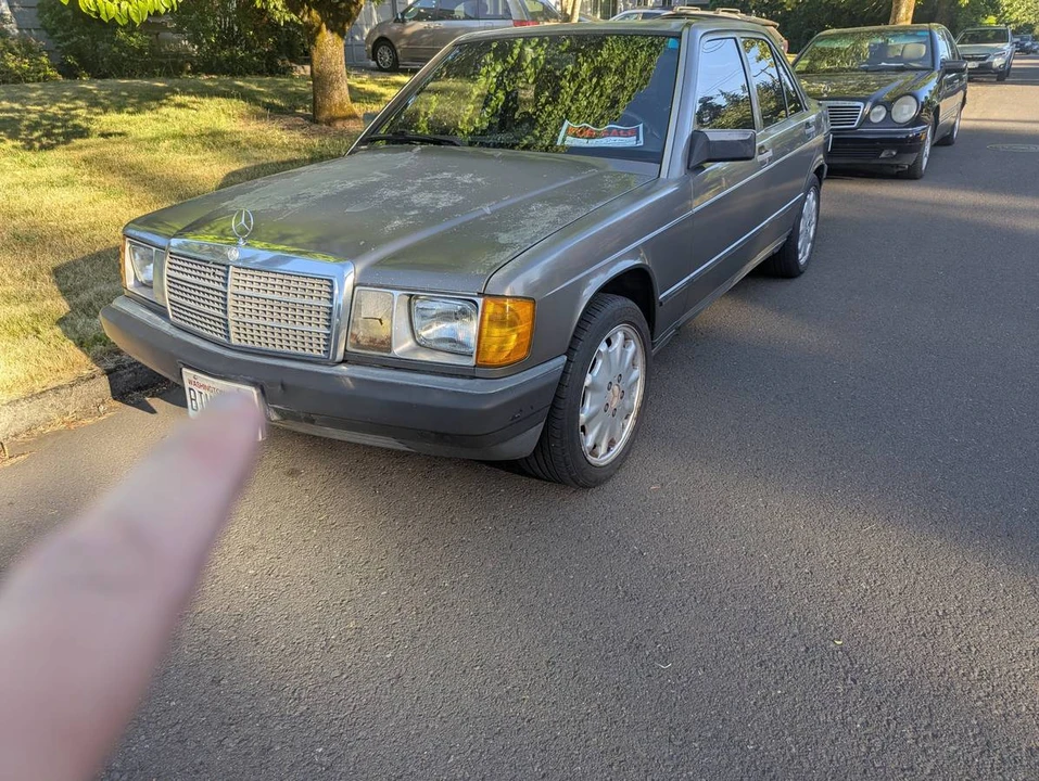 1984 Mercedes-Benz 190E - Image 3 of 18
