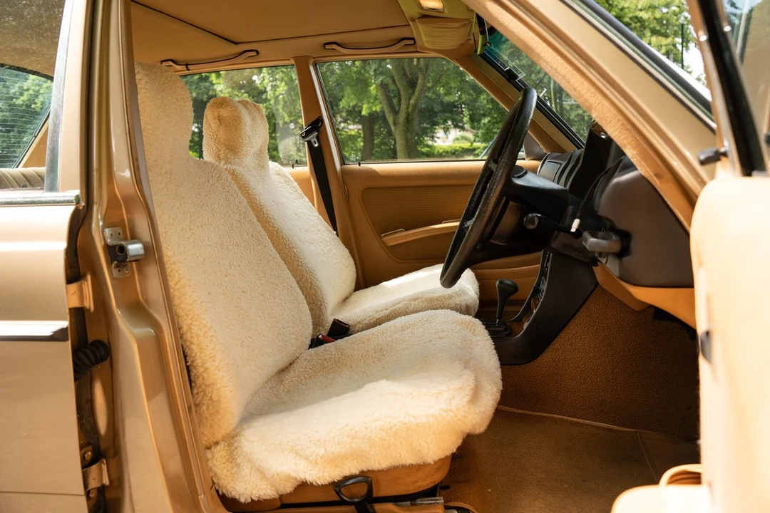 1984 Mercedes-Benz E-Class - Image 25 of 30