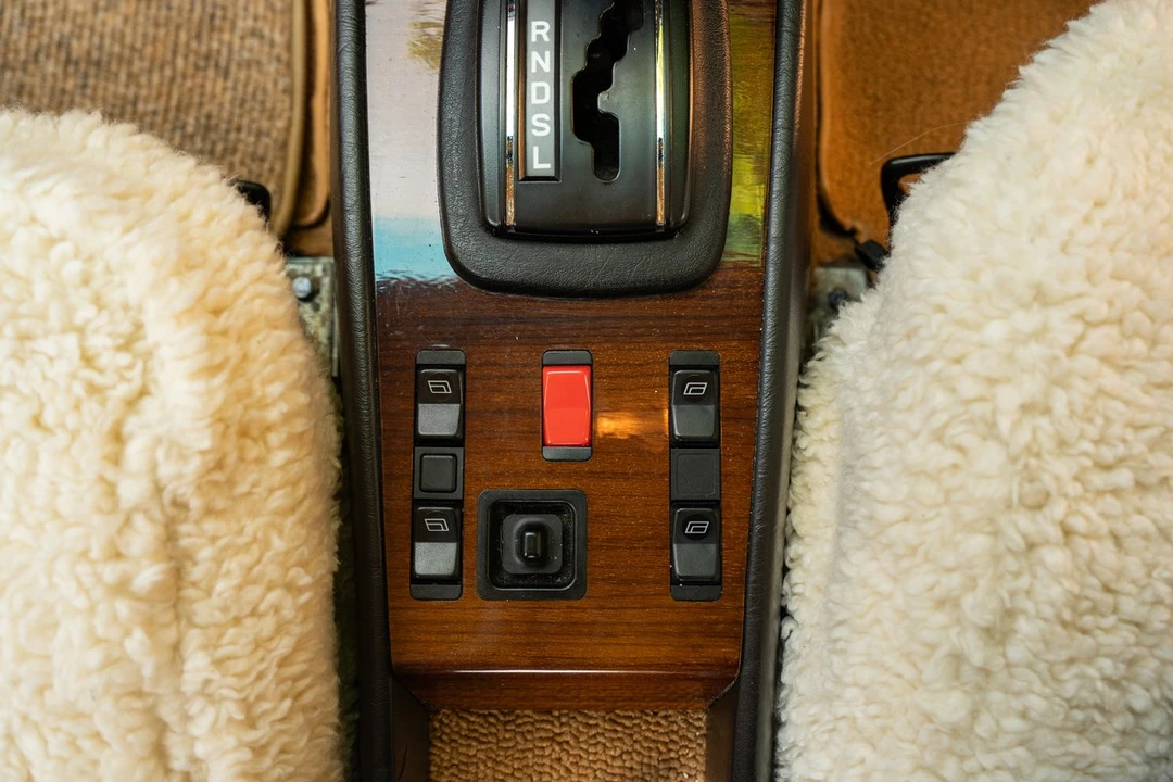 1984 Mercedes-Benz E-Class - Image 28 of 30