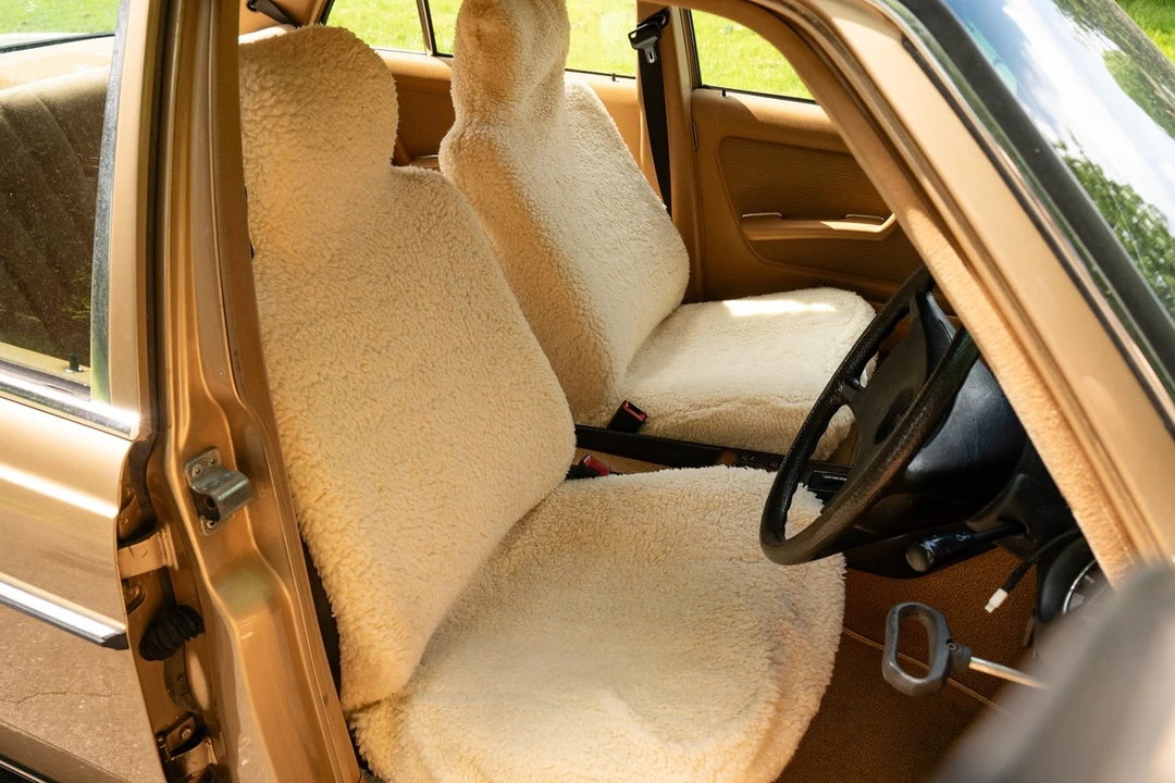 1984 Mercedes-Benz E-Class - Image 24 of 30