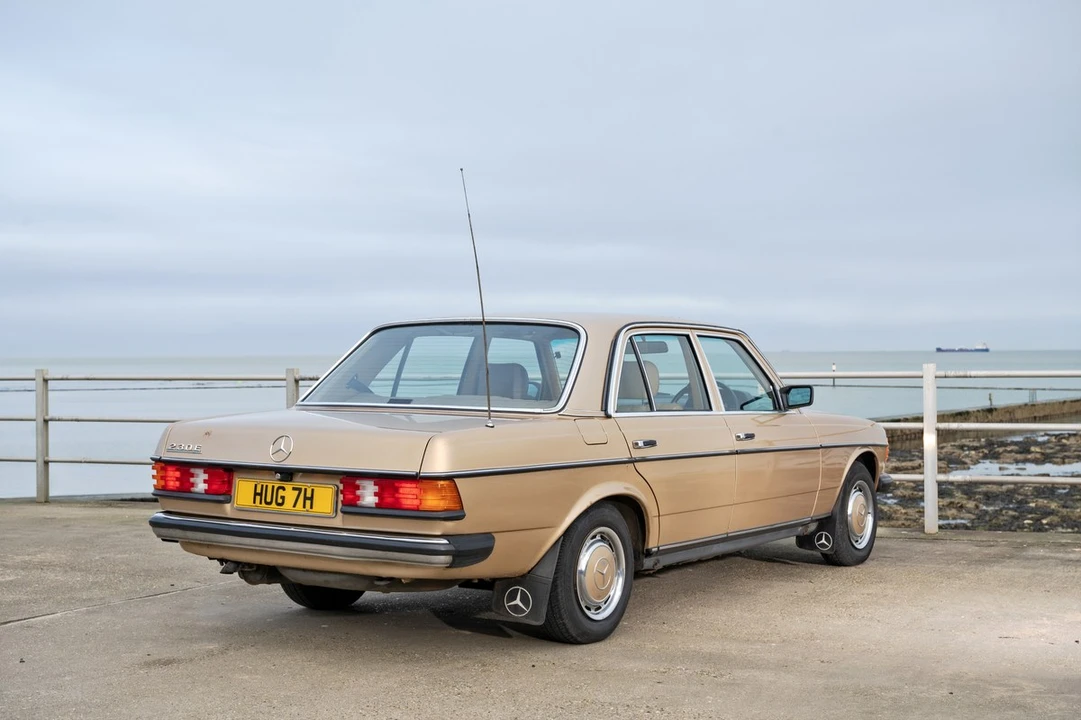 1984 Mercedes-Benz E-Class - Image 20 of 30