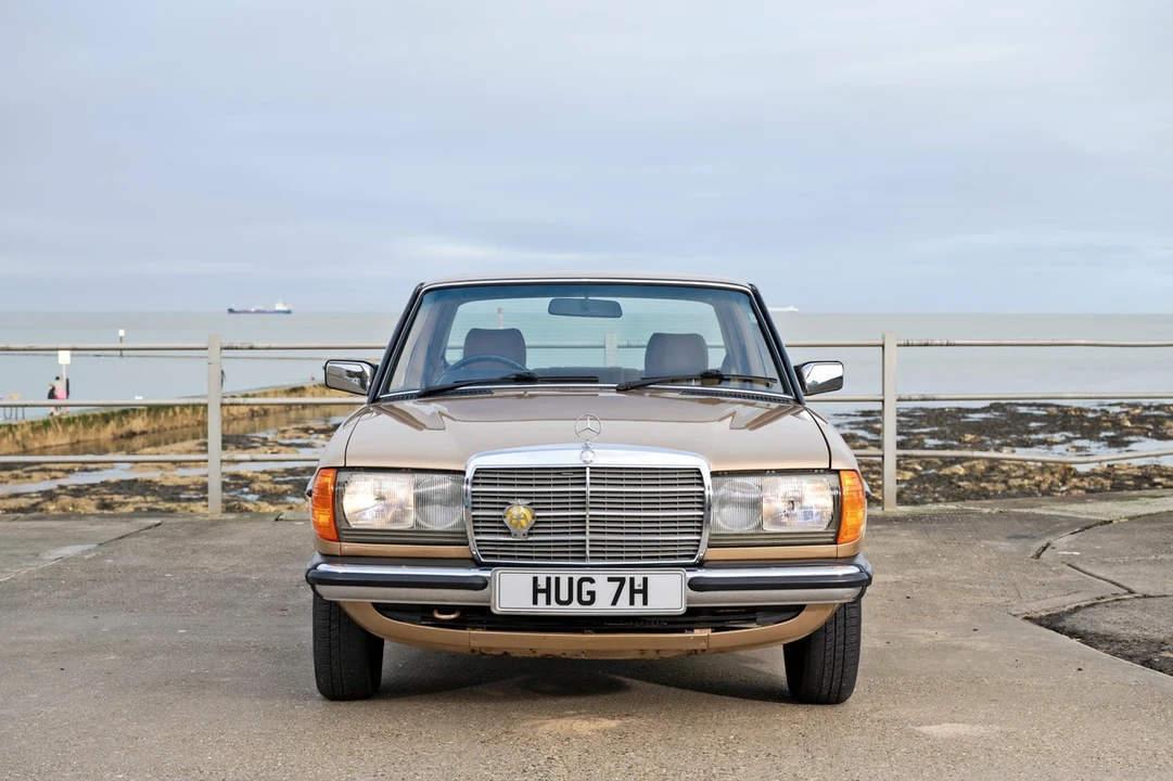 1984 Mercedes-Benz E-Class - Image 15 of 30