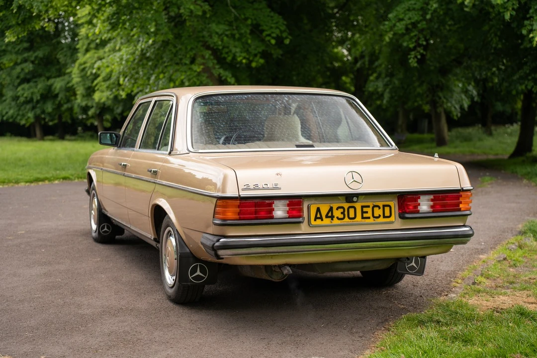 1984 Mercedes-Benz E-Class - Image 15 of 30
