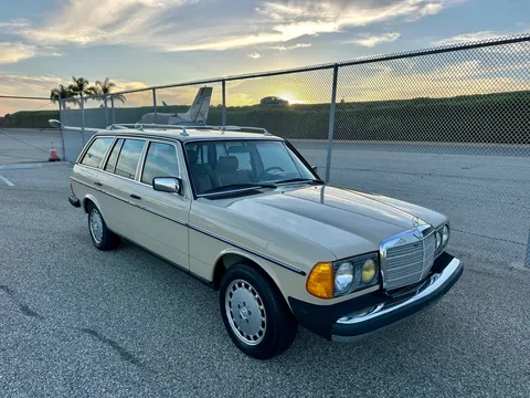 1984 Mercedes-Benz 300TD Wagon