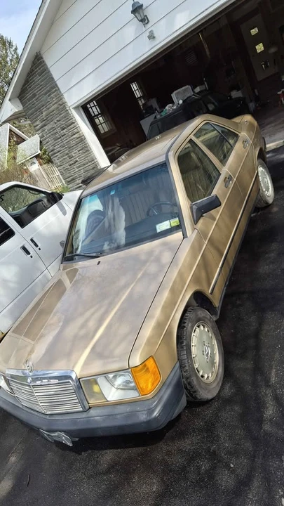 1984 Mercedes-Benz 190E - Image 10 of 13