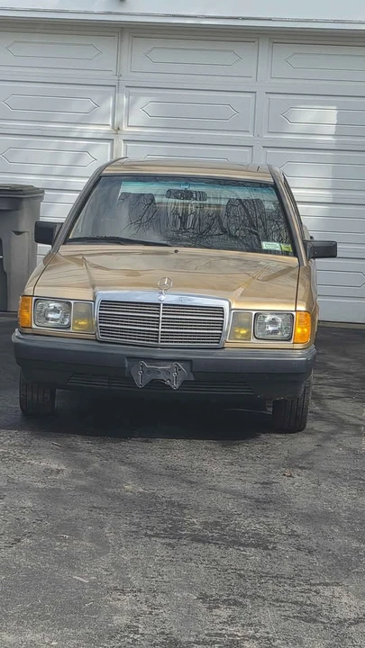 1984 Mercedes-Benz 190E - Image 8 of 13