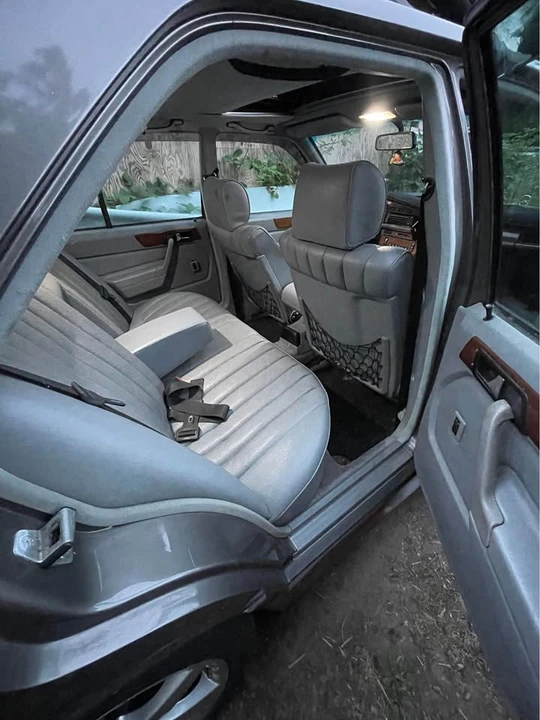 1984 Mercedes-Benz 190E - Image 4 of 6