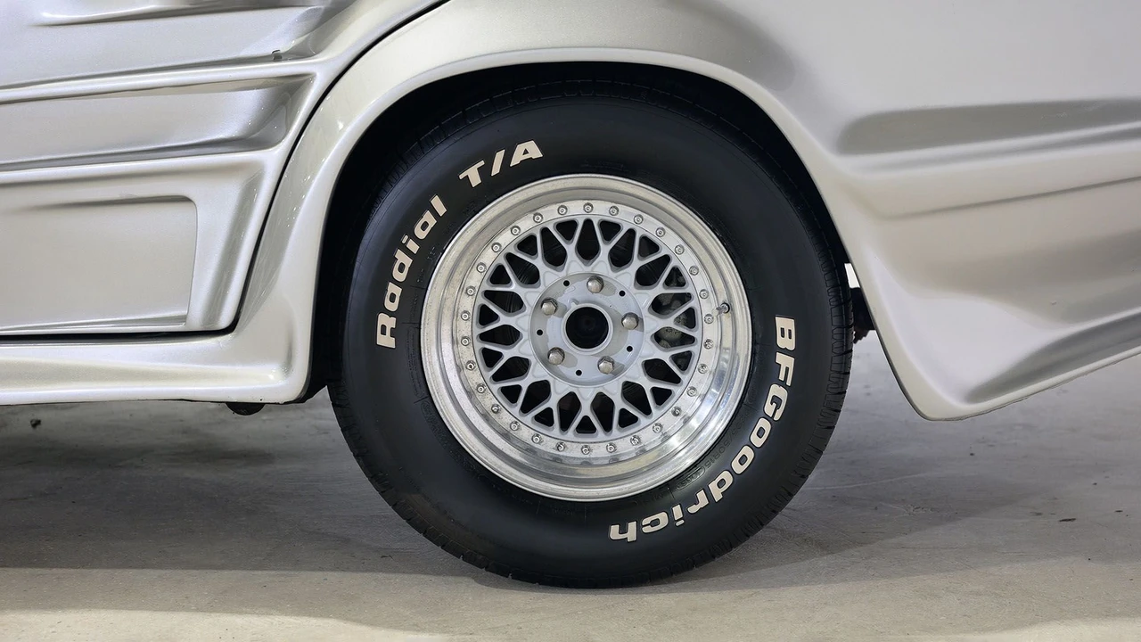 1984 Mercedes-Benz 190E - Image 24 of 31