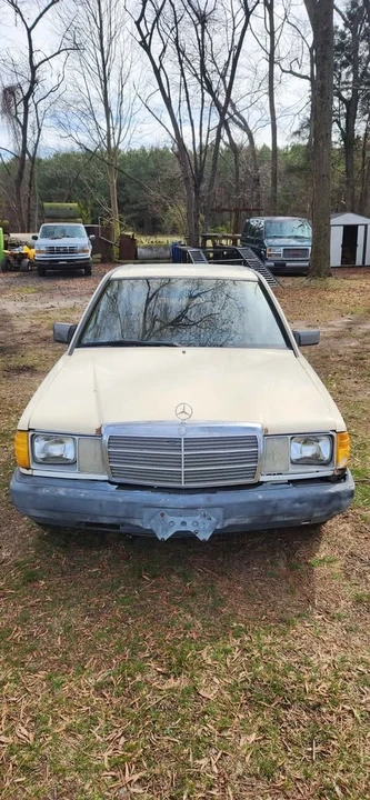 1984 Mercedes-Benz 190E - Image 6 of 17