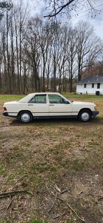 1984 Mercedes-Benz 190E - Image 7 of 17