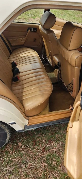 1984 Mercedes-Benz 190E - Image 13 of 17