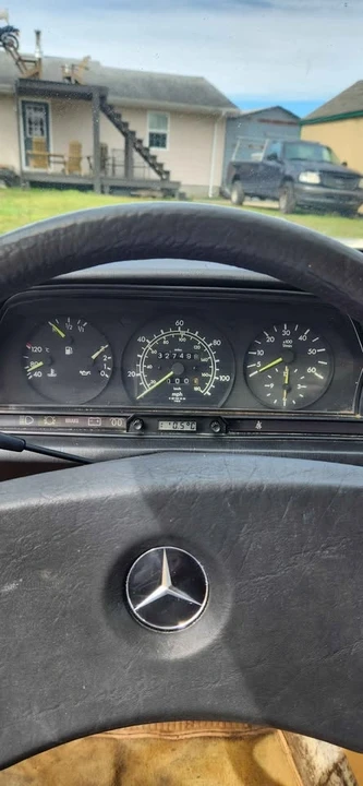 1984 Mercedes-Benz 190E - Image 8 of 17