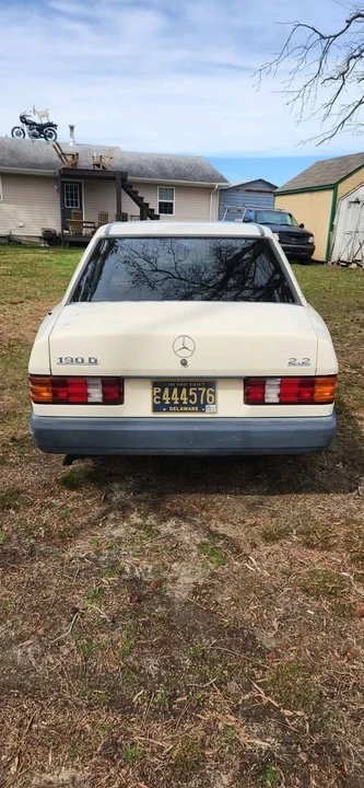1984 Mercedes-Benz 190E - Image 2 of 17