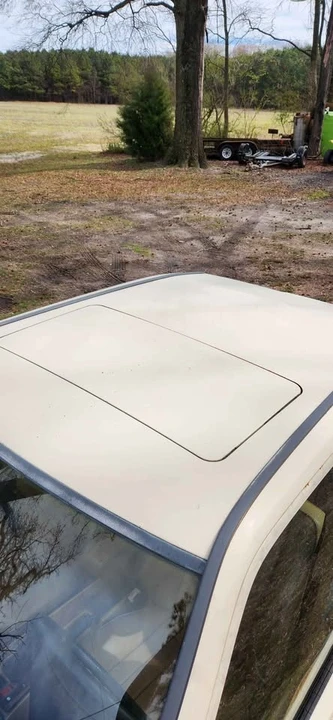 1984 Mercedes-Benz 190E - Image 16 of 17