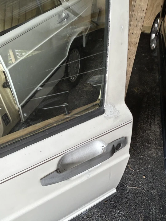 1984 Mercedes-Benz 190E - Image 18 of 31