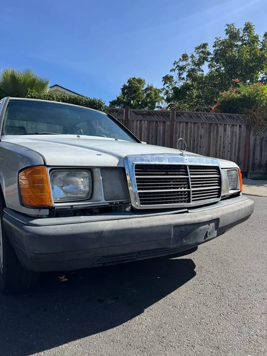 1984 Mercedes-Benz 190E - Image 5 of 11