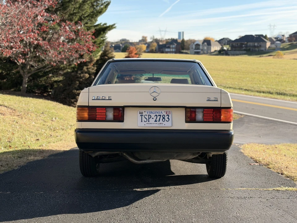 1984 Mercedes-Benz 190E - Image 5 of 31
