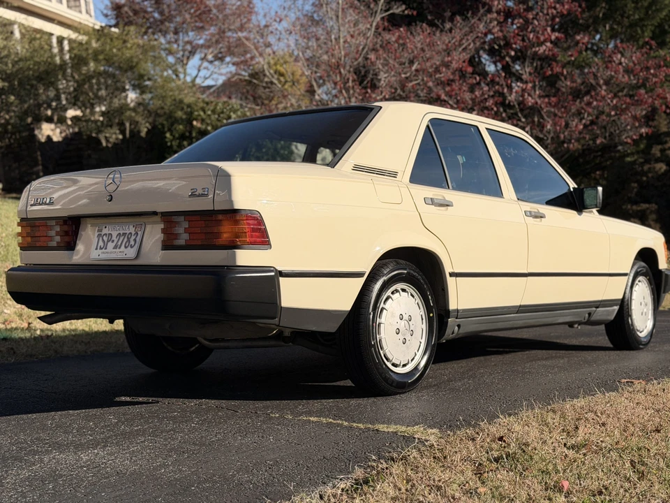 1984 Mercedes-Benz 190E - Image 6 of 31
