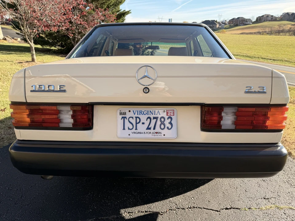 1984 Mercedes-Benz 190E - Image 15 of 31
