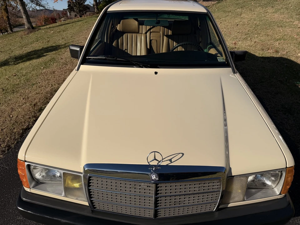1984 Mercedes-Benz 190E - Image 23 of 31
