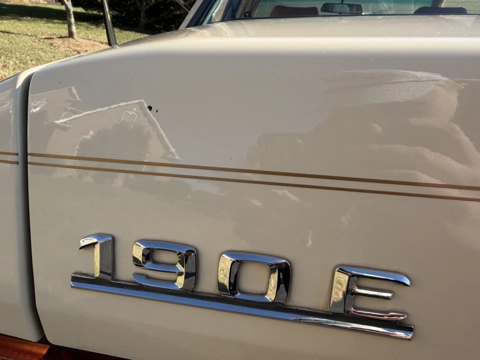 1984 Mercedes-Benz 190E - Image 28 of 31