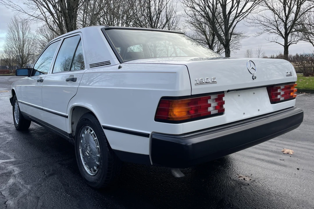1984 Mercedes-Benz 190E - Image 4 of 31