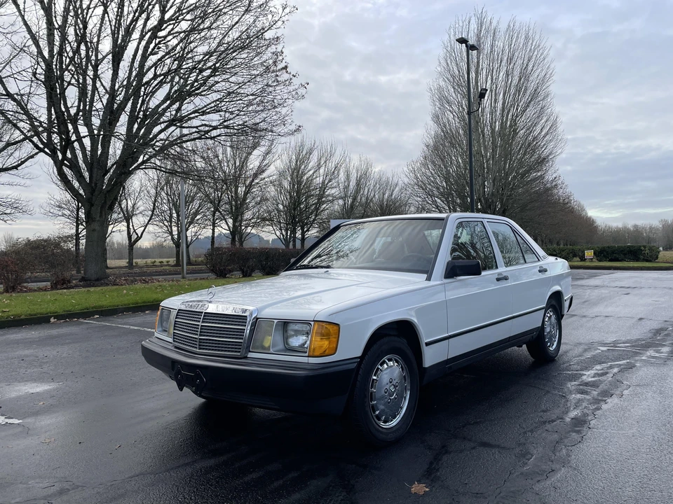 1984 Mercedes-Benz 190E - Image 7 of 31