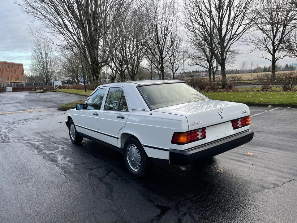 1984 Mercedes-Benz 190E - Image 8 of 31