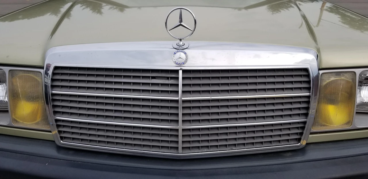1984 Mercedes-Benz 190E - Image 14 of 31