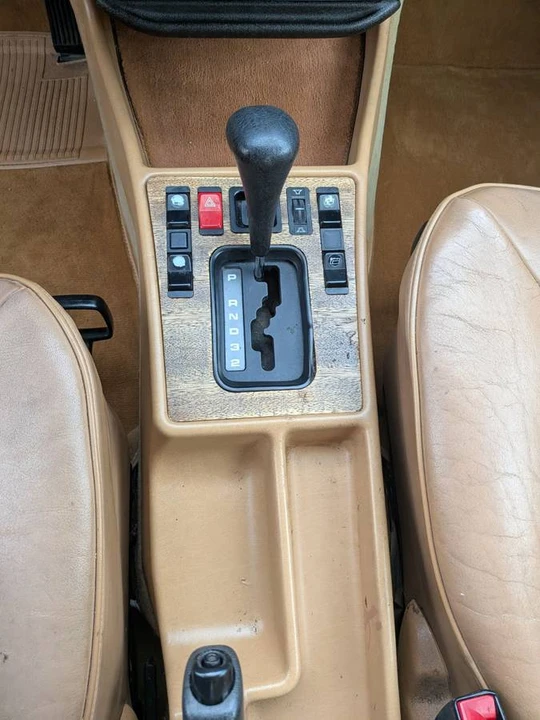 1984 Mercedes-Benz 190E - Image 14 of 24