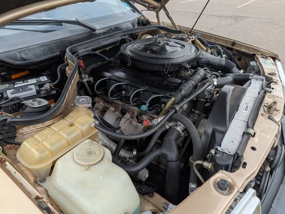 1984 Mercedes-Benz 190E - Image 17 of 24