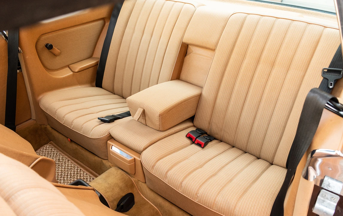 1984 Mercedes-Benz 190E - Image 17 of 31