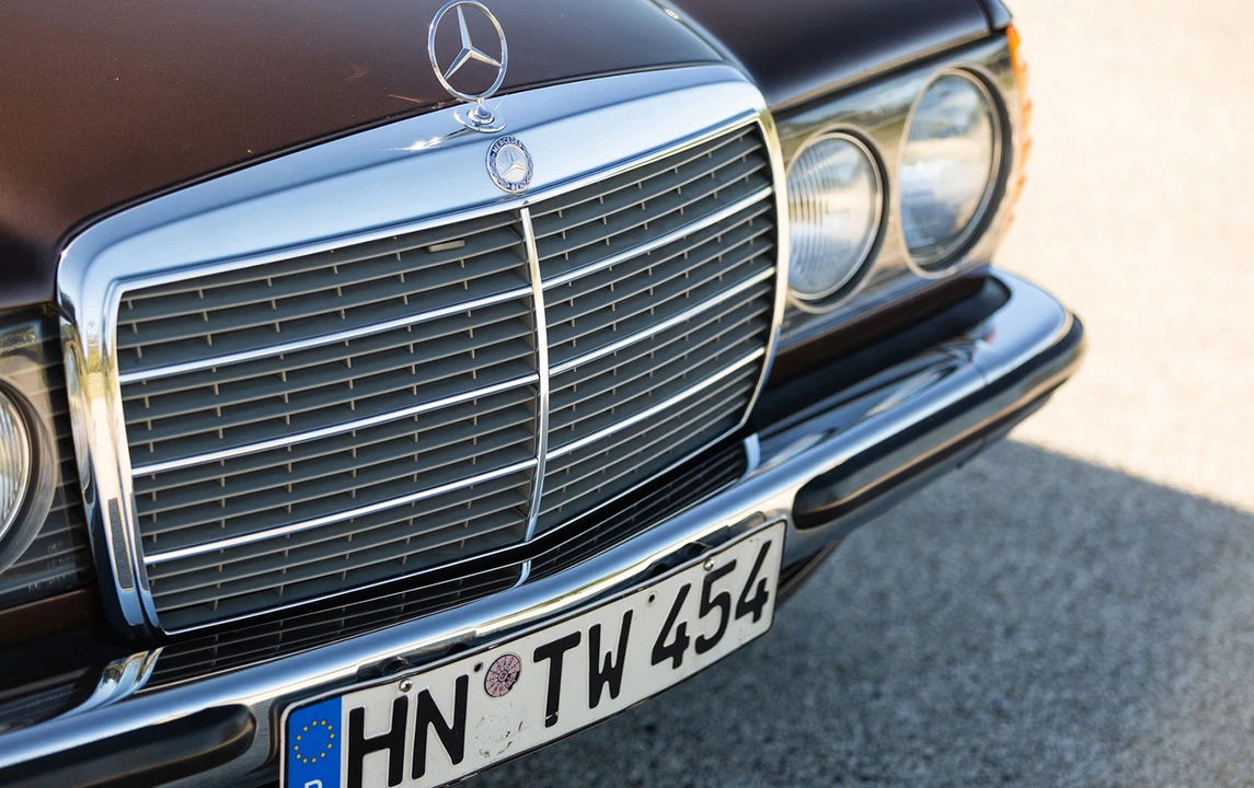 1984 Mercedes-Benz 190E - Image 10 of 31