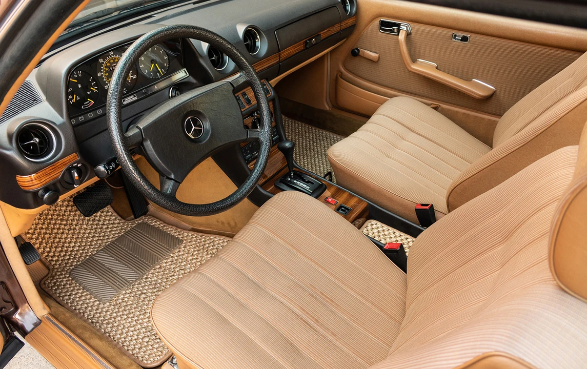 1984 Mercedes-Benz 190E - Image 14 of 31