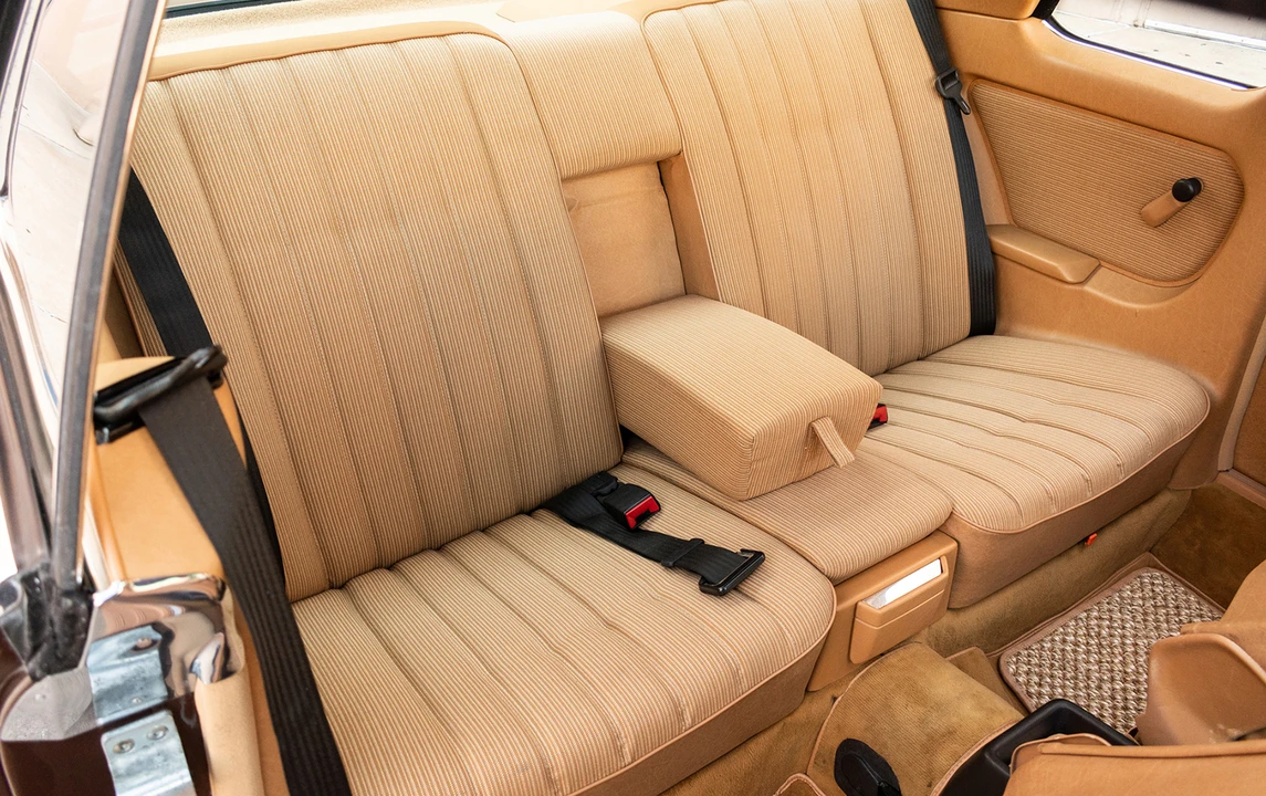 1984 Mercedes-Benz 190E - Image 21 of 31