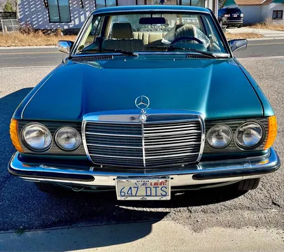 1984 Mercedes-Benz 230 CE