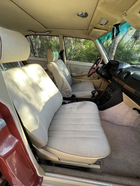 1984 Mercedes-Benz E-Class - Image 30 of 31