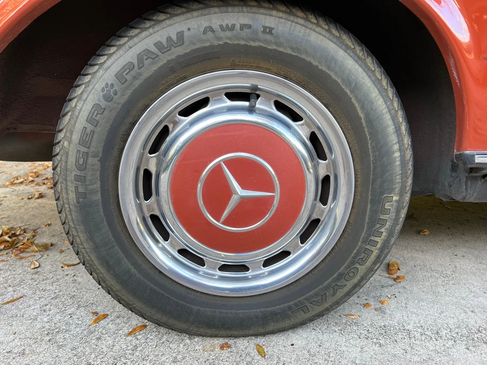 1984 Mercedes-Benz E-Class - Image 24 of 31