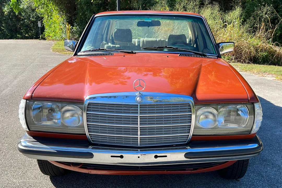 1984 Mercedes-Benz E-Class - Image 2 of 31