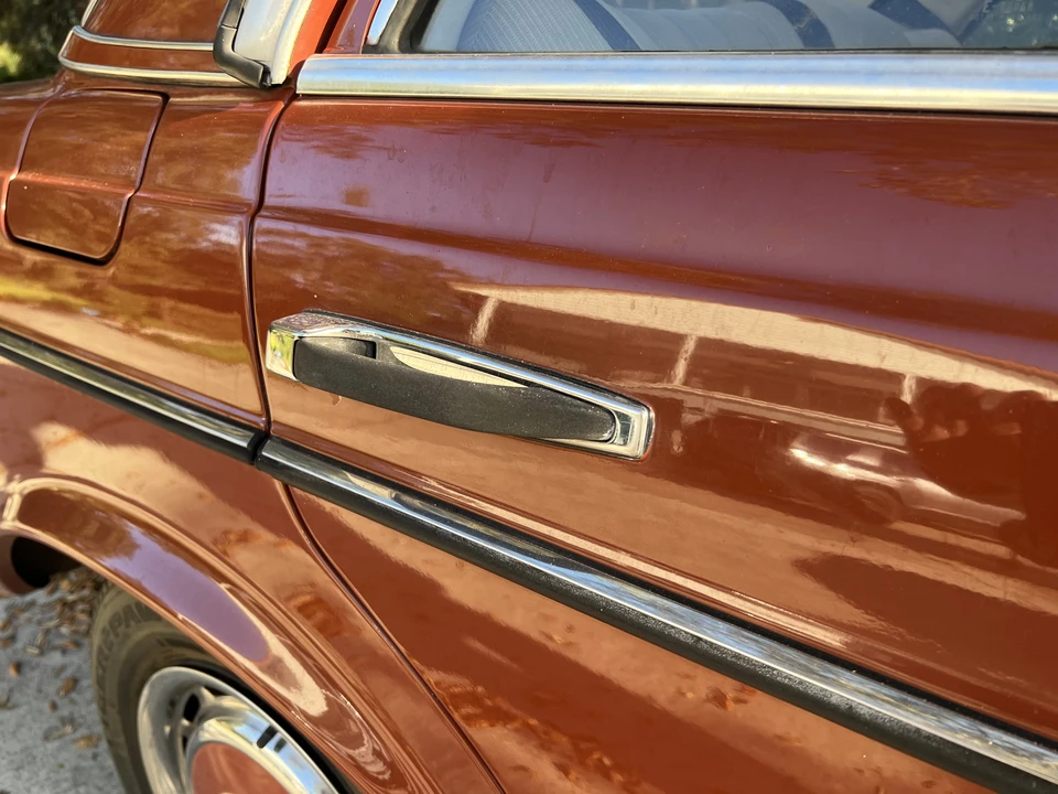 1984 Mercedes-Benz E-Class - Image 17 of 31