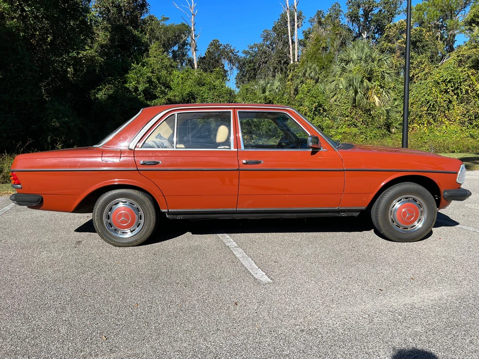 1984 Mercedes-Benz E-Class - Image 9 of 31