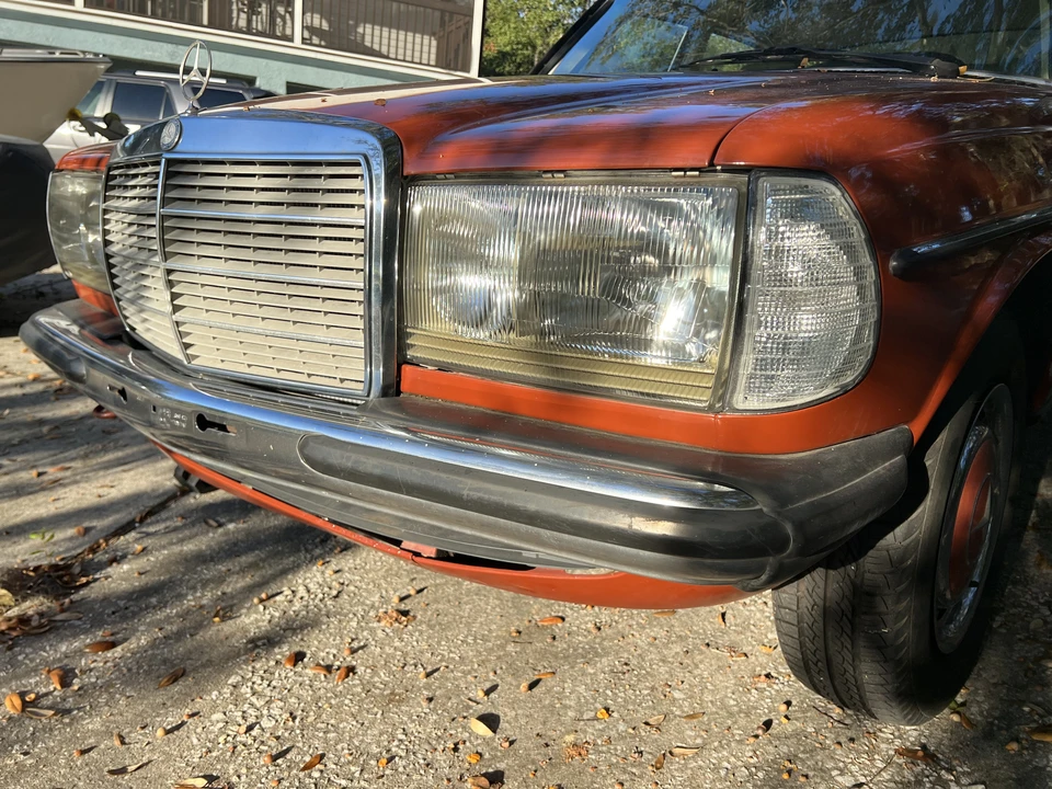 1984 Mercedes-Benz E-Class - Image 11 of 31
